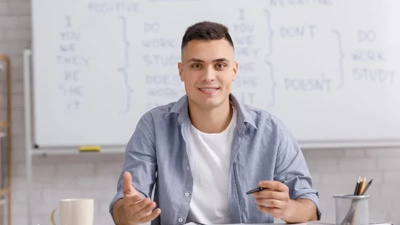 English teacher. work in colombia